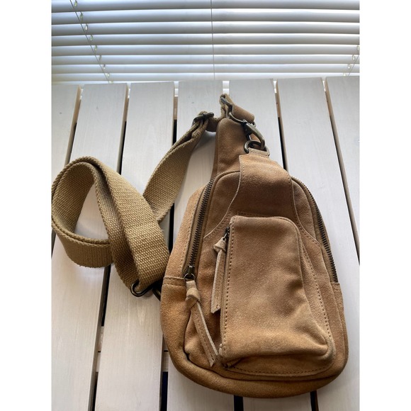Free People Handbags - Free People Hudson Sling